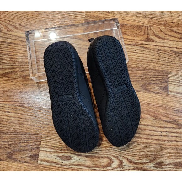 NWOT Women's Size 6.5 Levi’s Zeta UL Sneakers Black with Hot Pink Shoes - Picture 7 of 12